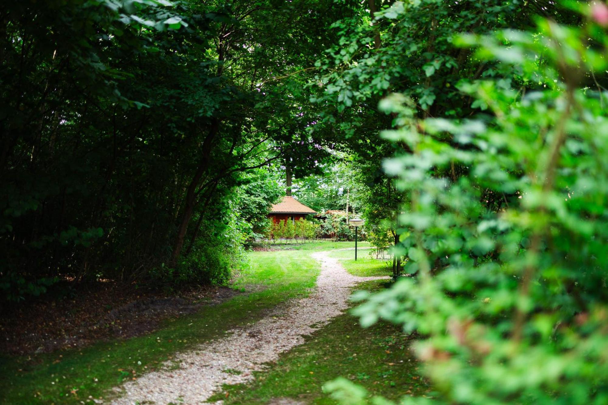 Sfeervolle Blokhut Met Fijne Buitenruimte @ Veluwe Epe Exterior photo